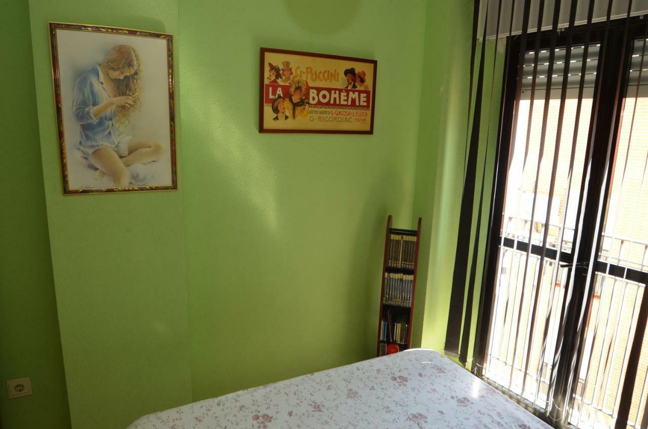 Habitacion Centro Historico Малага Екстериор снимка